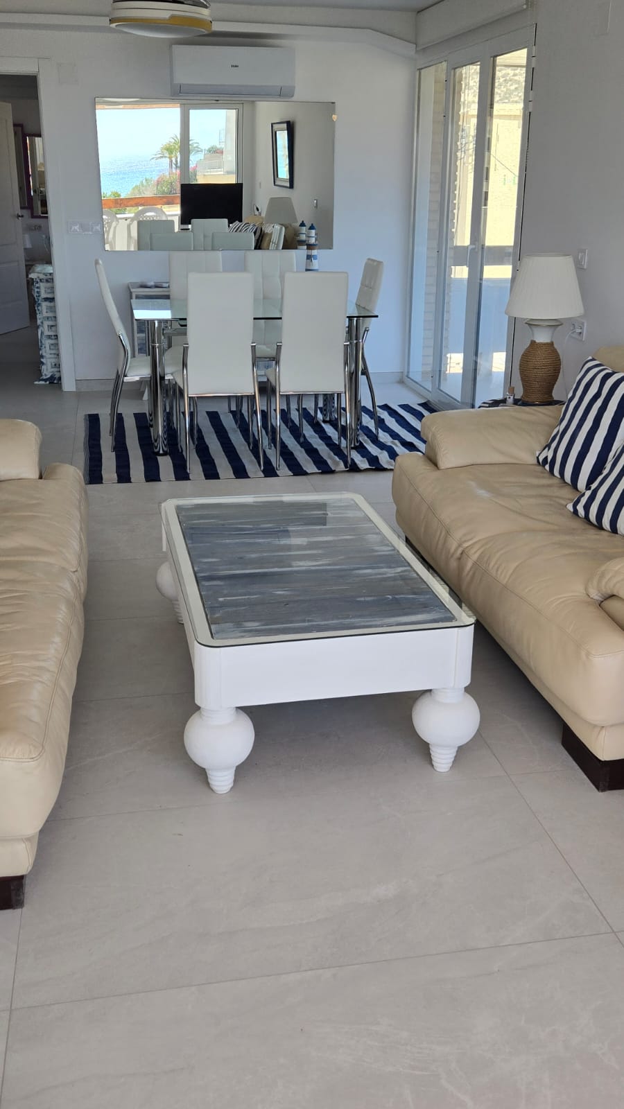 Interior view of the apartment in Alicante 18