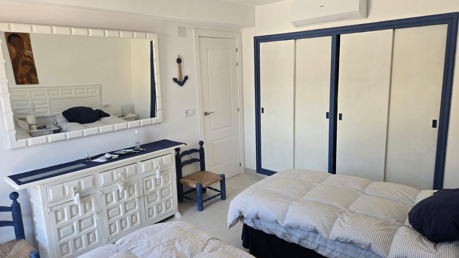 Interior view of the apartment in Alicante 28