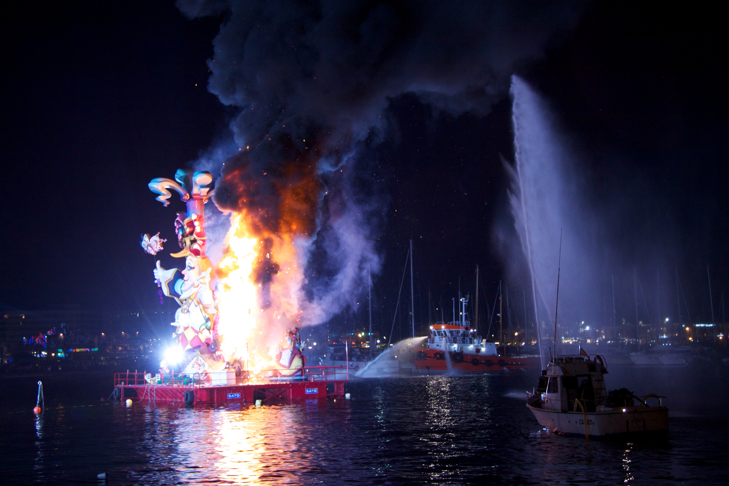 Bonfires of Saint John lighting up the night of 24 June in Alicante